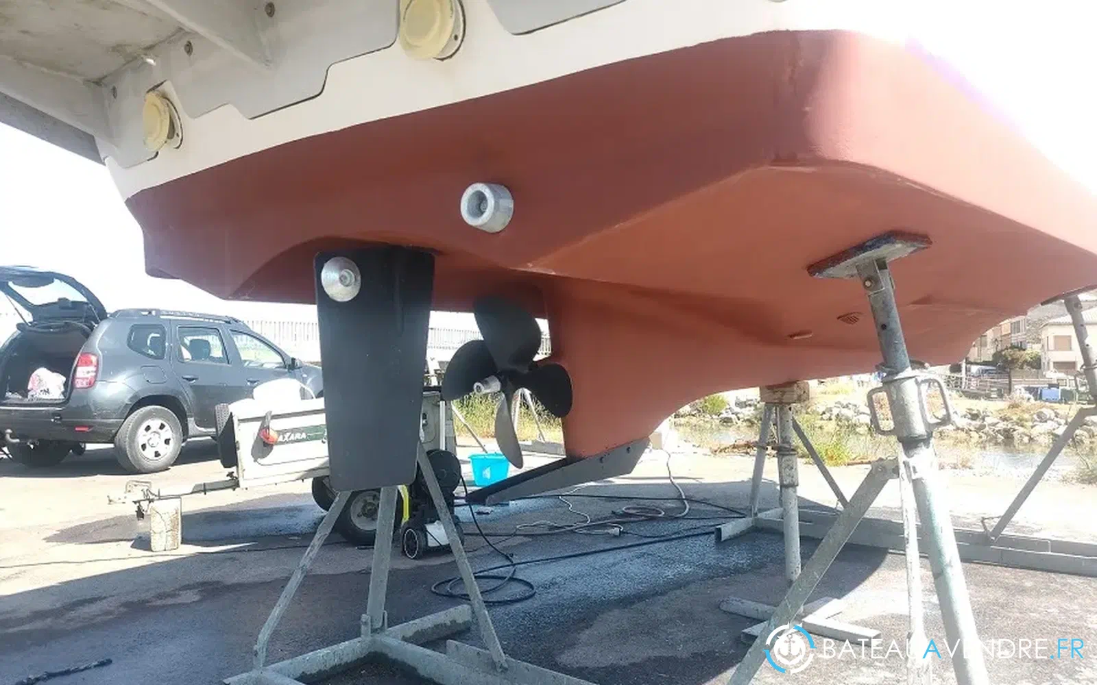 slider 4 Arvor 215