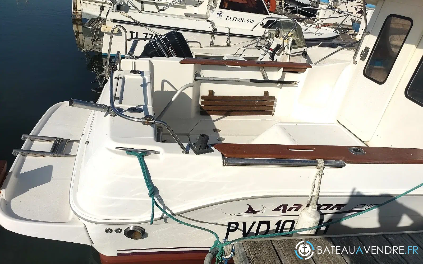 slider 6 Arvor 215