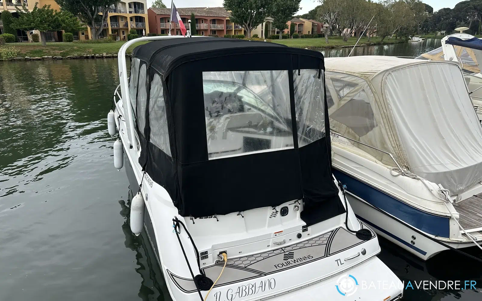 slider 22 Four Winns Vista 255