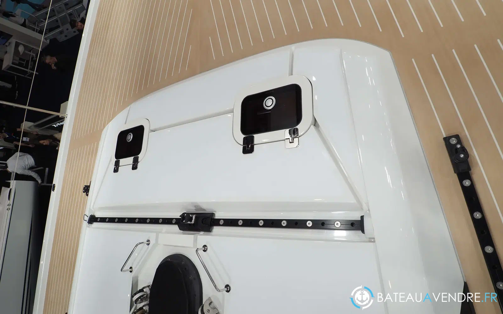 slider 4 Solaris 50