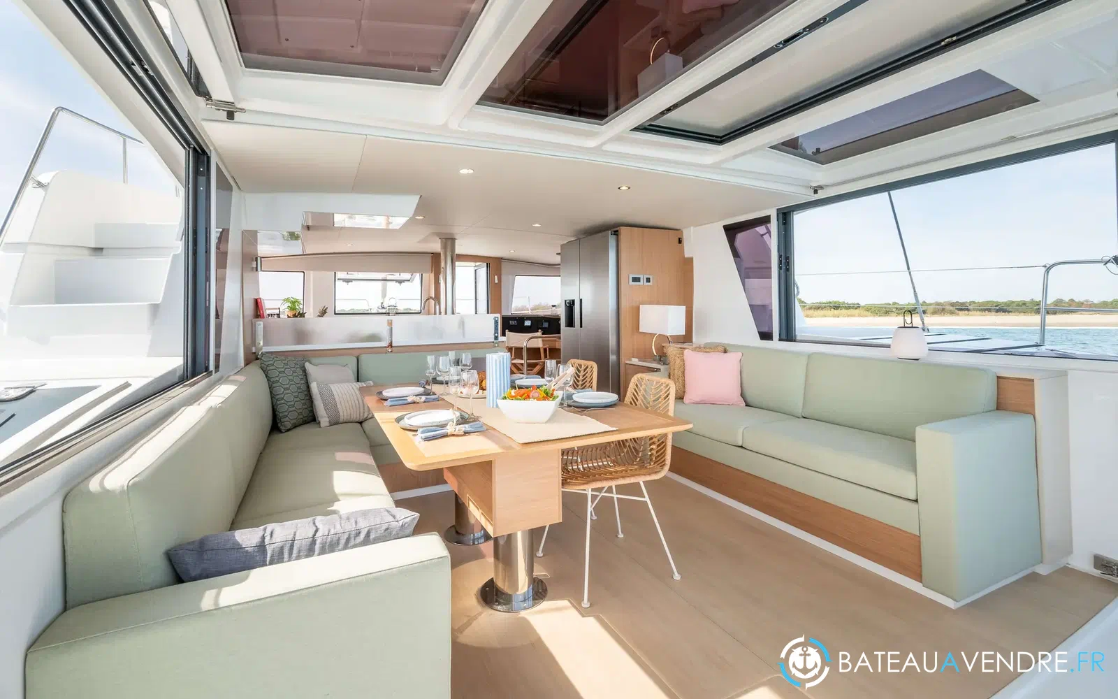 slider 3 Bali Catamarans Bali 4.6