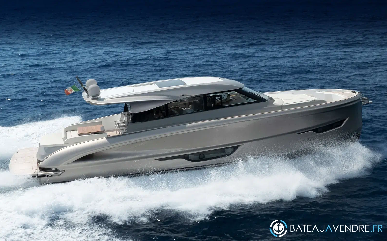 slider 0 Solaris Power 52 Coupé