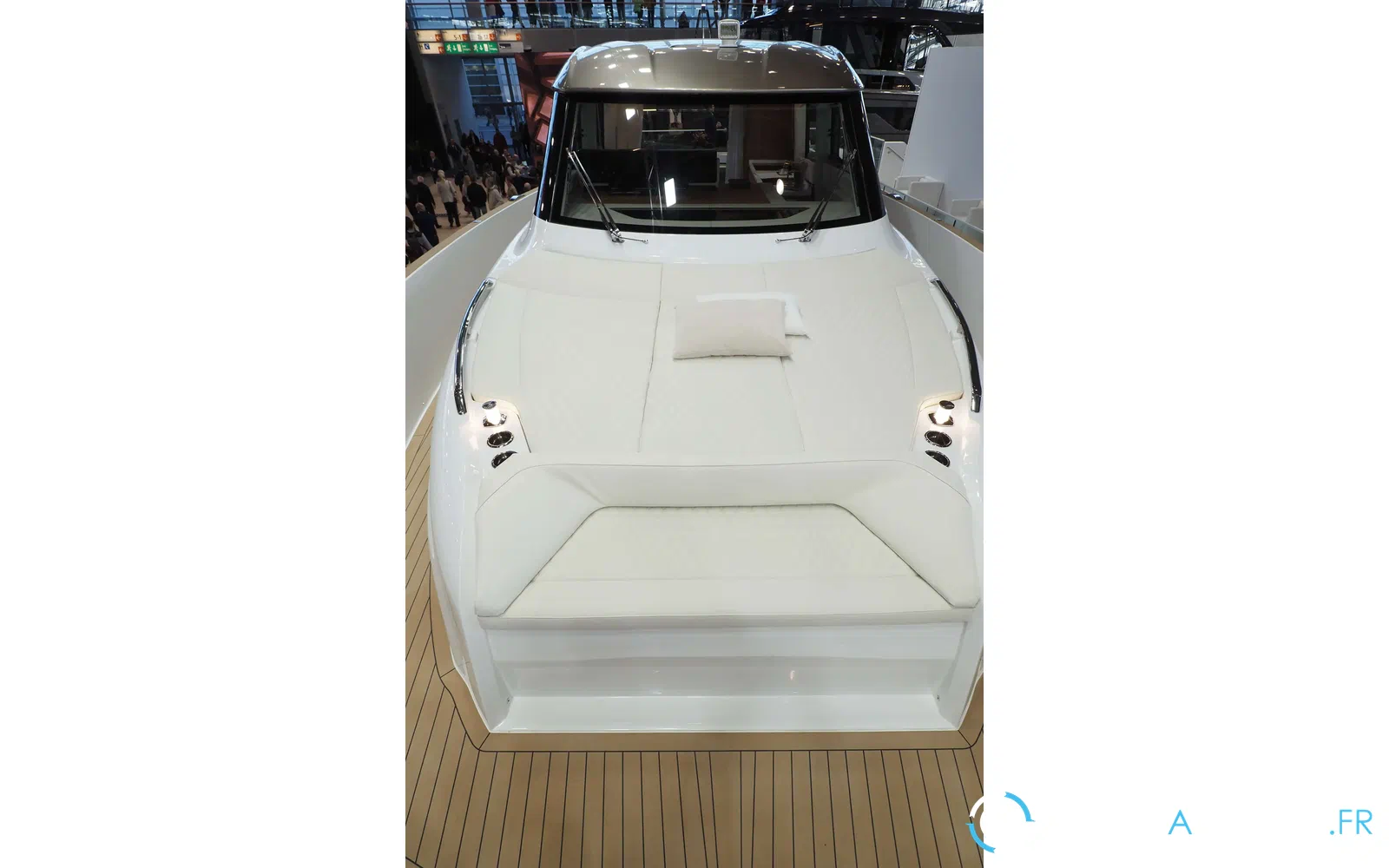 slider 21 Solaris Power 52 Coupé