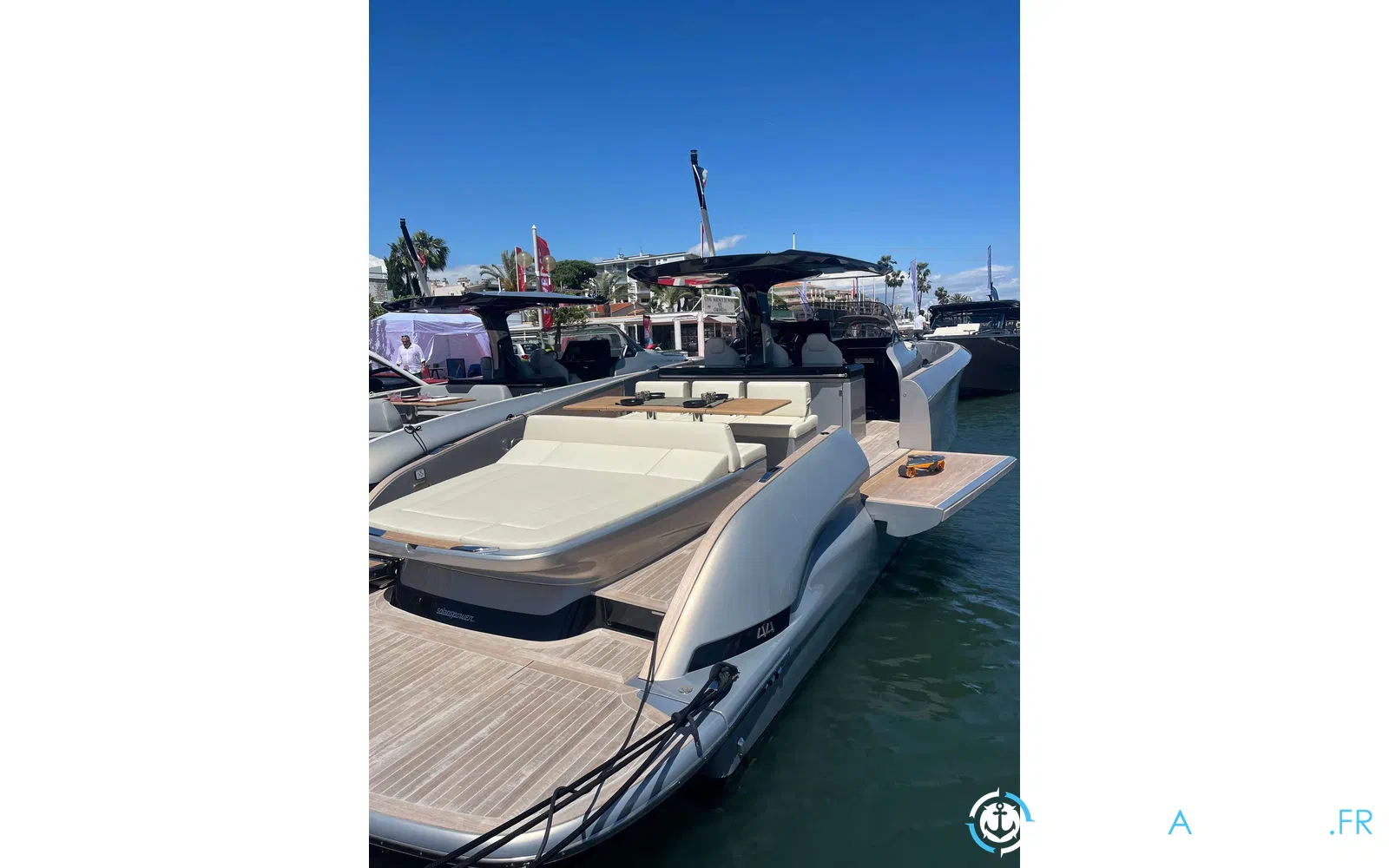 slider 1 Solaris Power Solaris 44