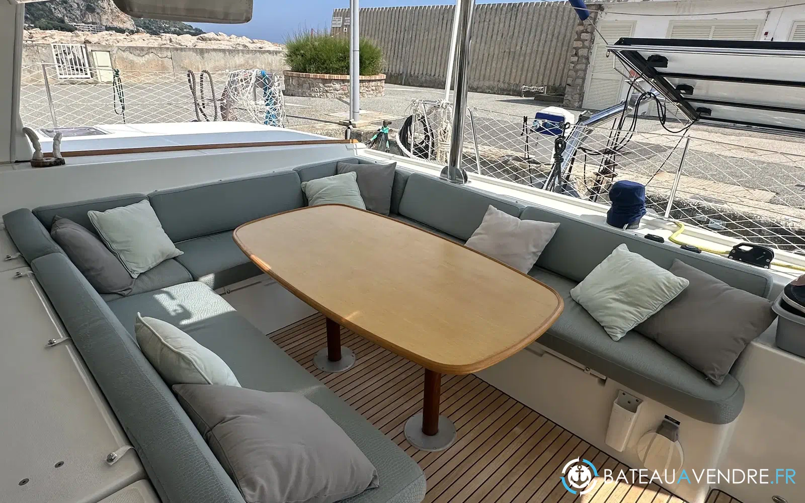 slider 23 Lagoon 500