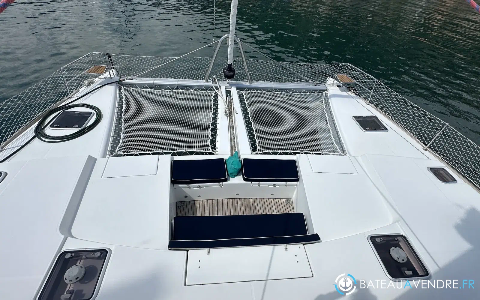slider 4 Lagoon 500