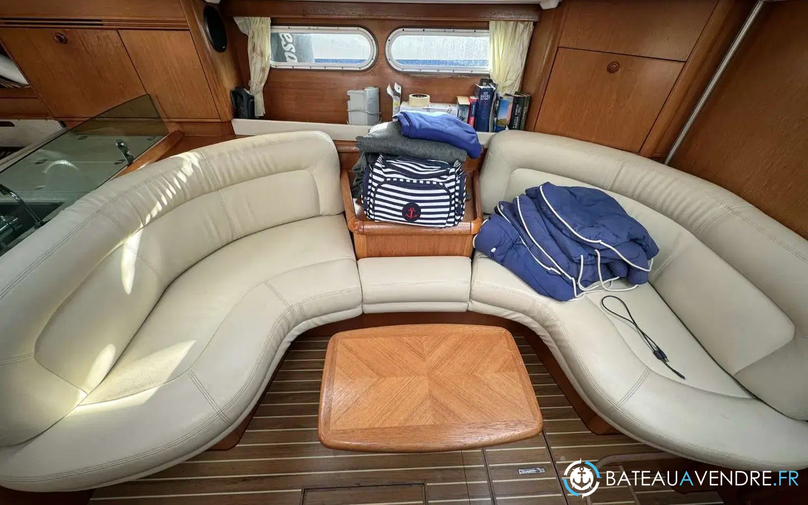 slider 12 Jeanneau Sun Odyssey 54 DS
