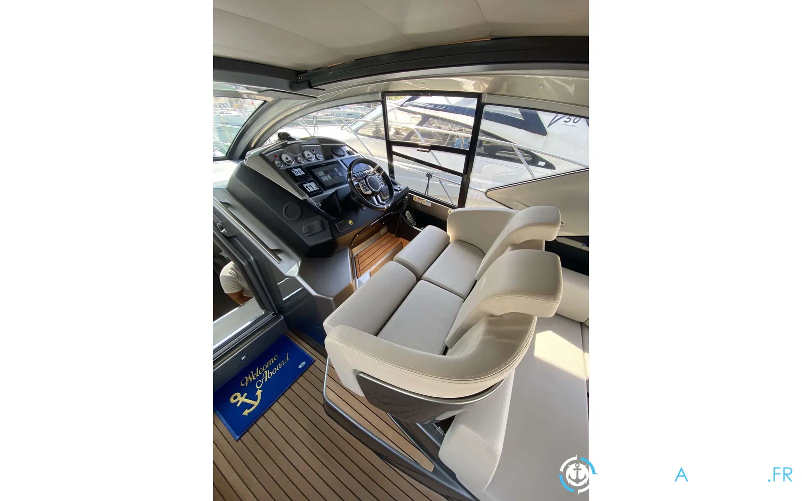 slider 18 Cranchi M 44 Hard Top