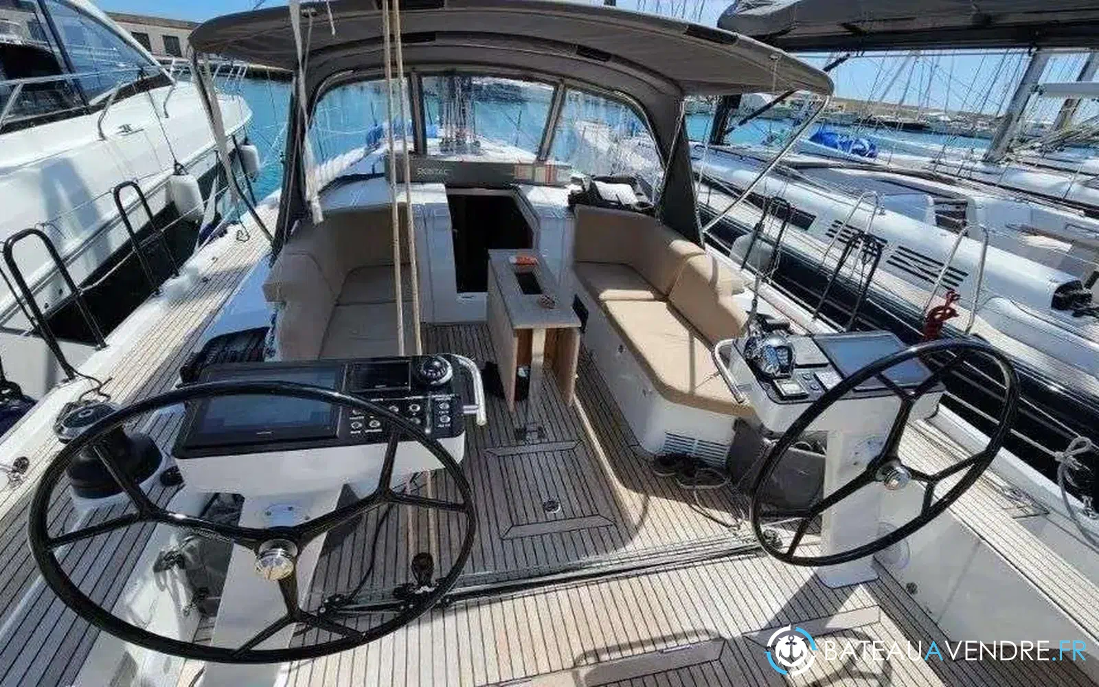 slider 4 Beneteau First 44
