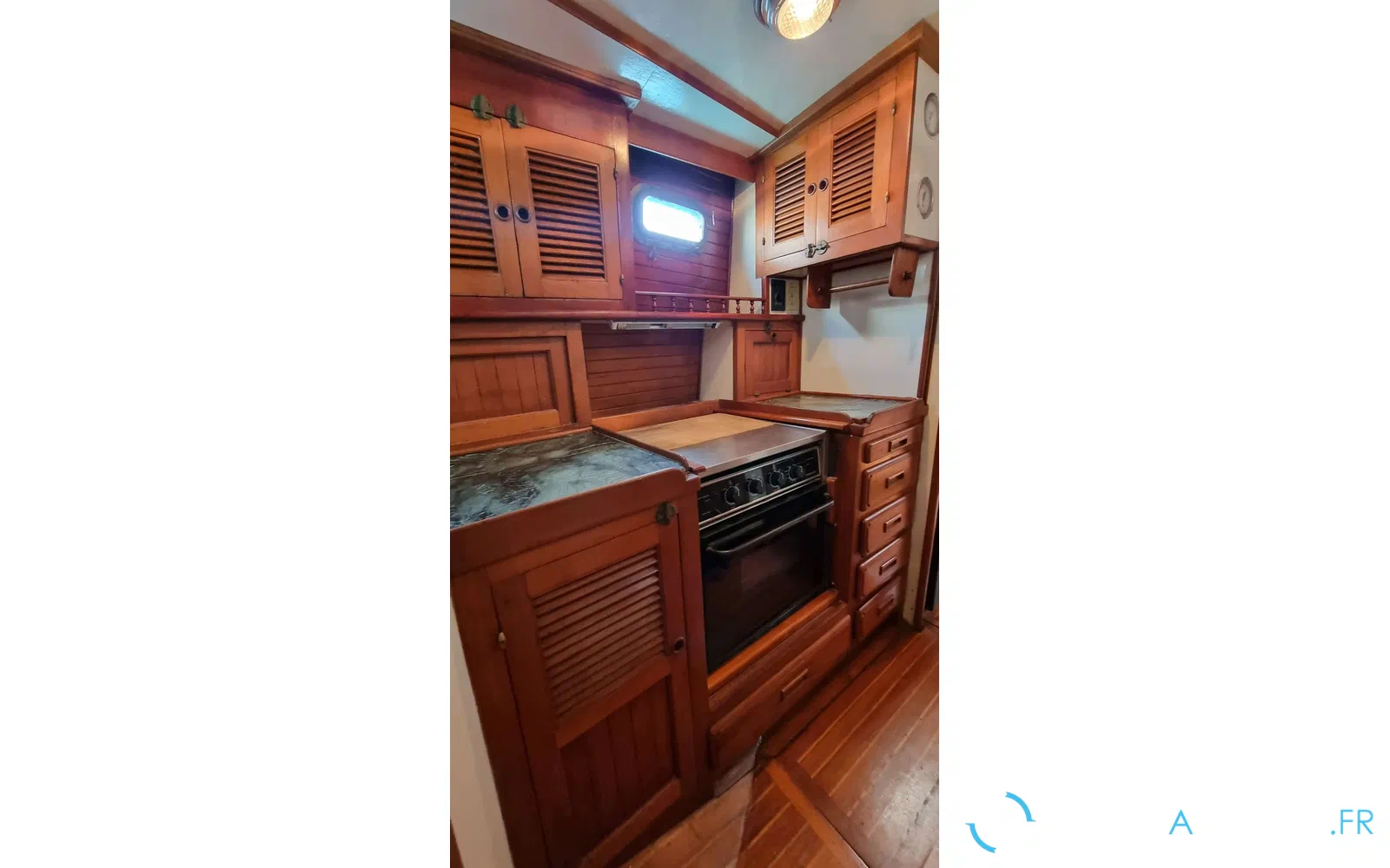 slider 32 Vagabond 47