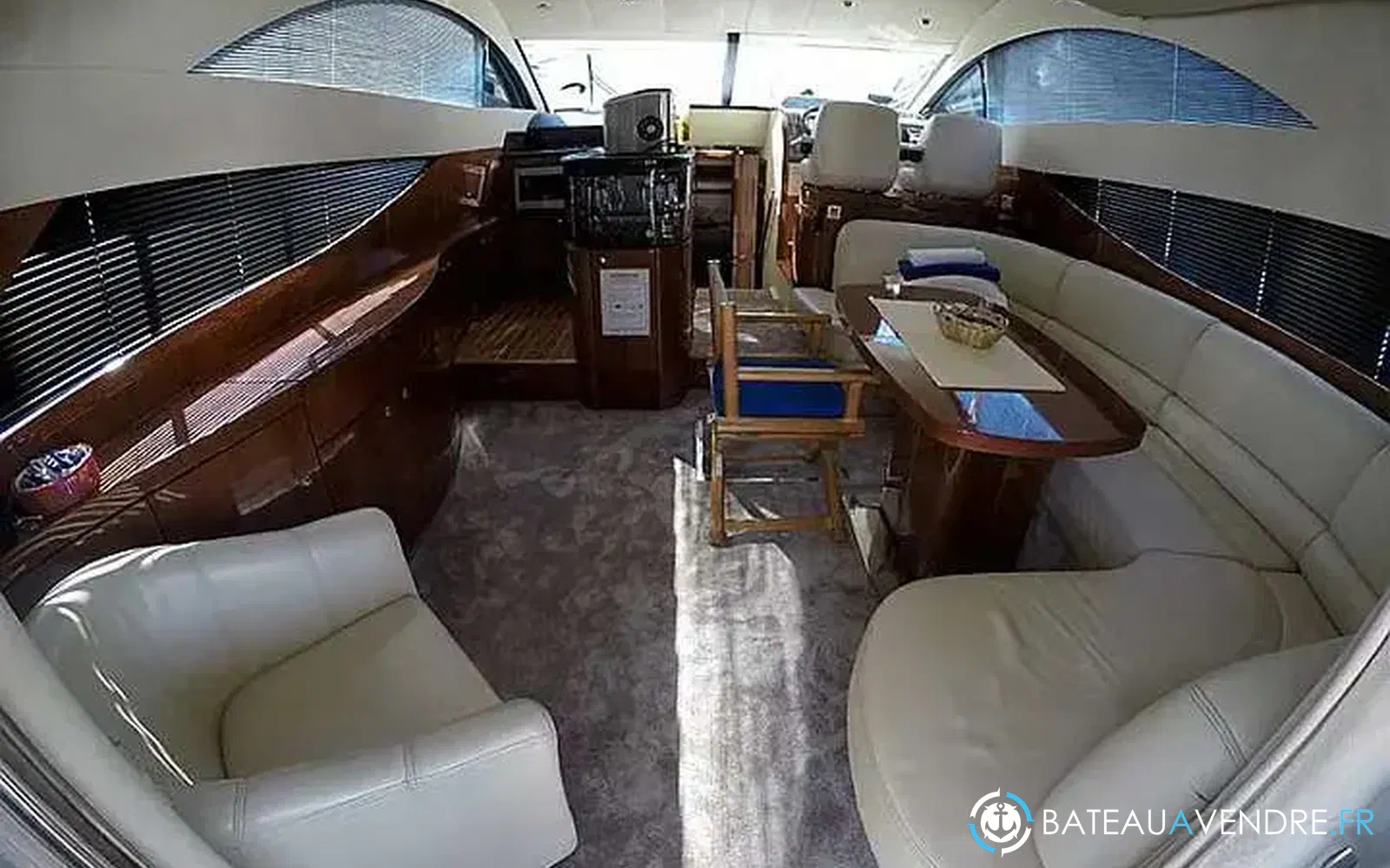 slider 24 Fairline Phantom 50