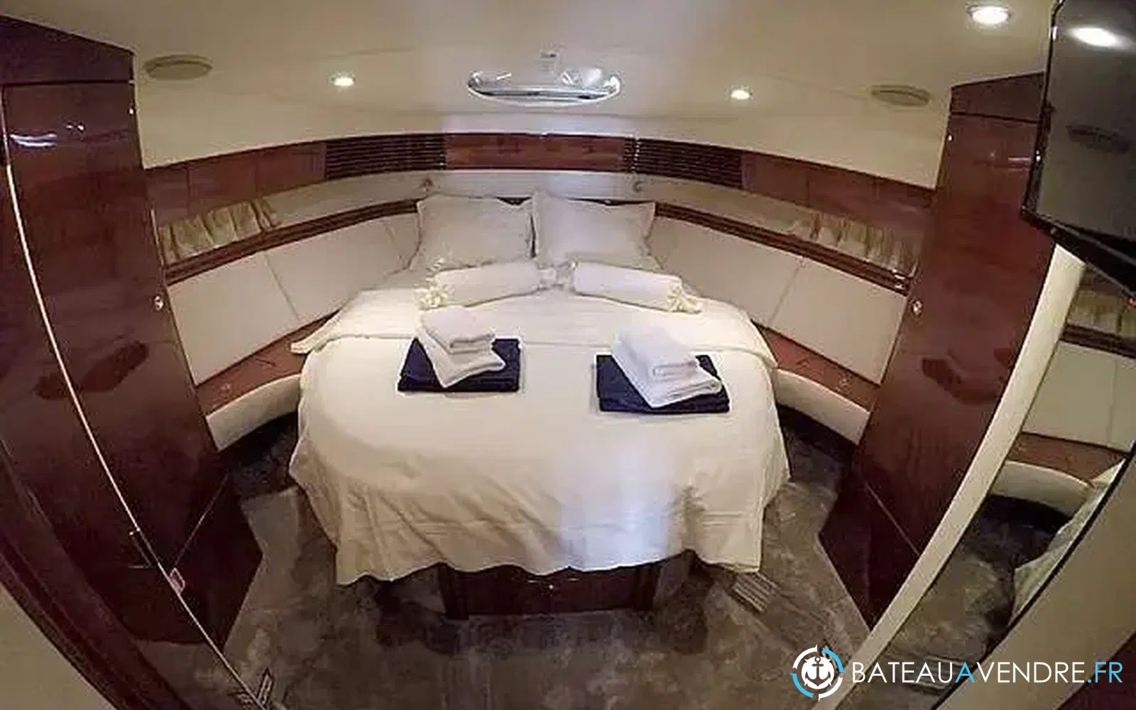 slider 28 Fairline Phantom 50