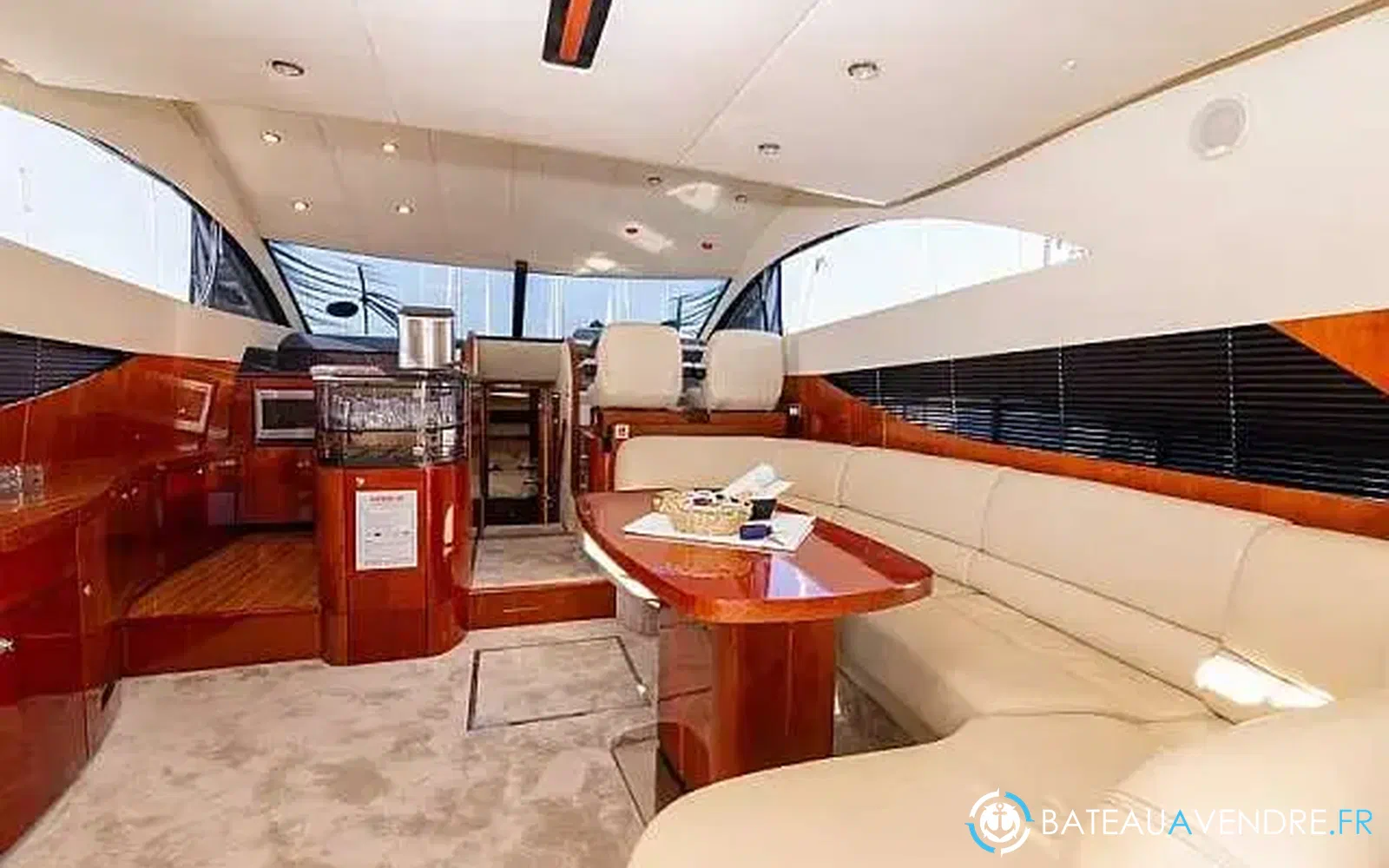 slider 35 Fairline Phantom 50