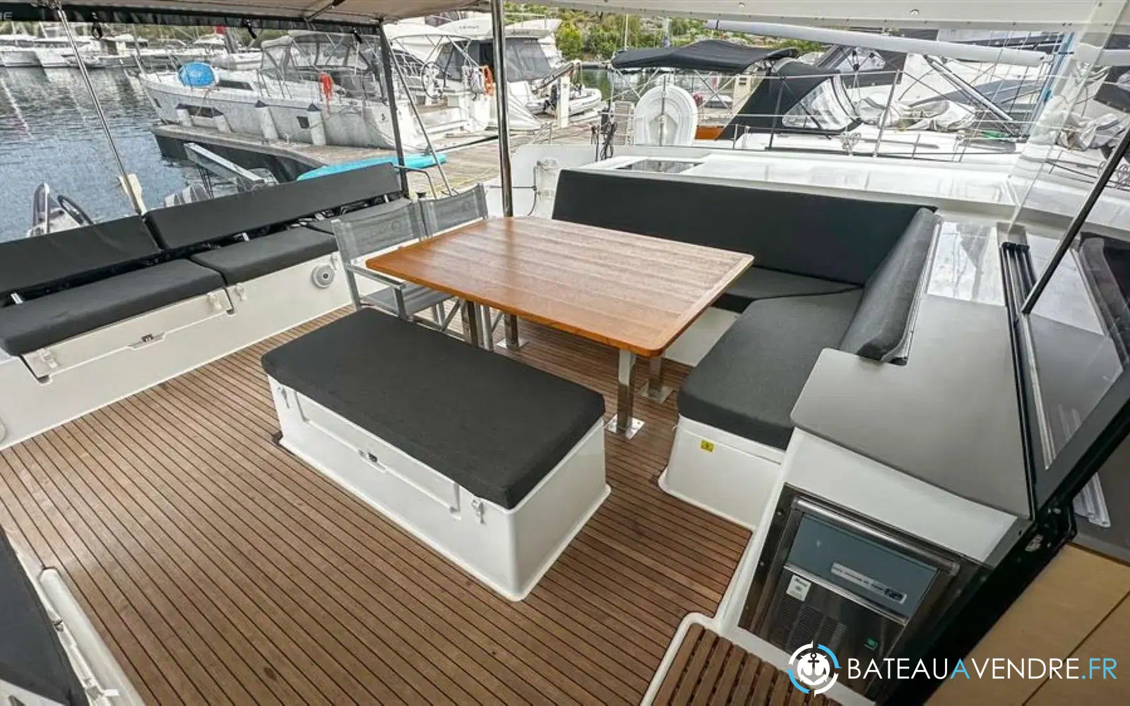 slider 16 Fountaine Pajot Saba 50