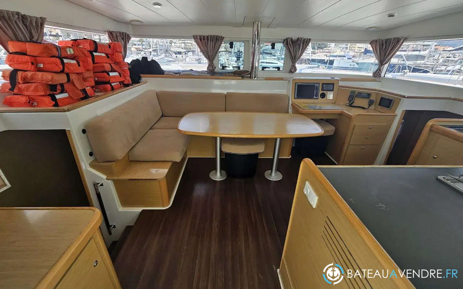 slider 32 Lagoon 400