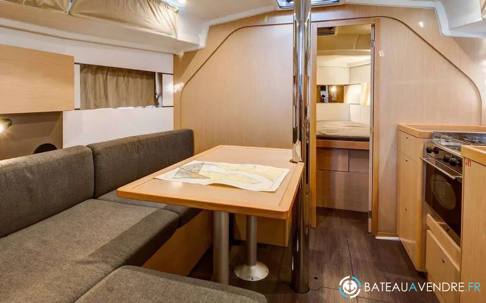 slider 2 Beneteau Oceanis 38