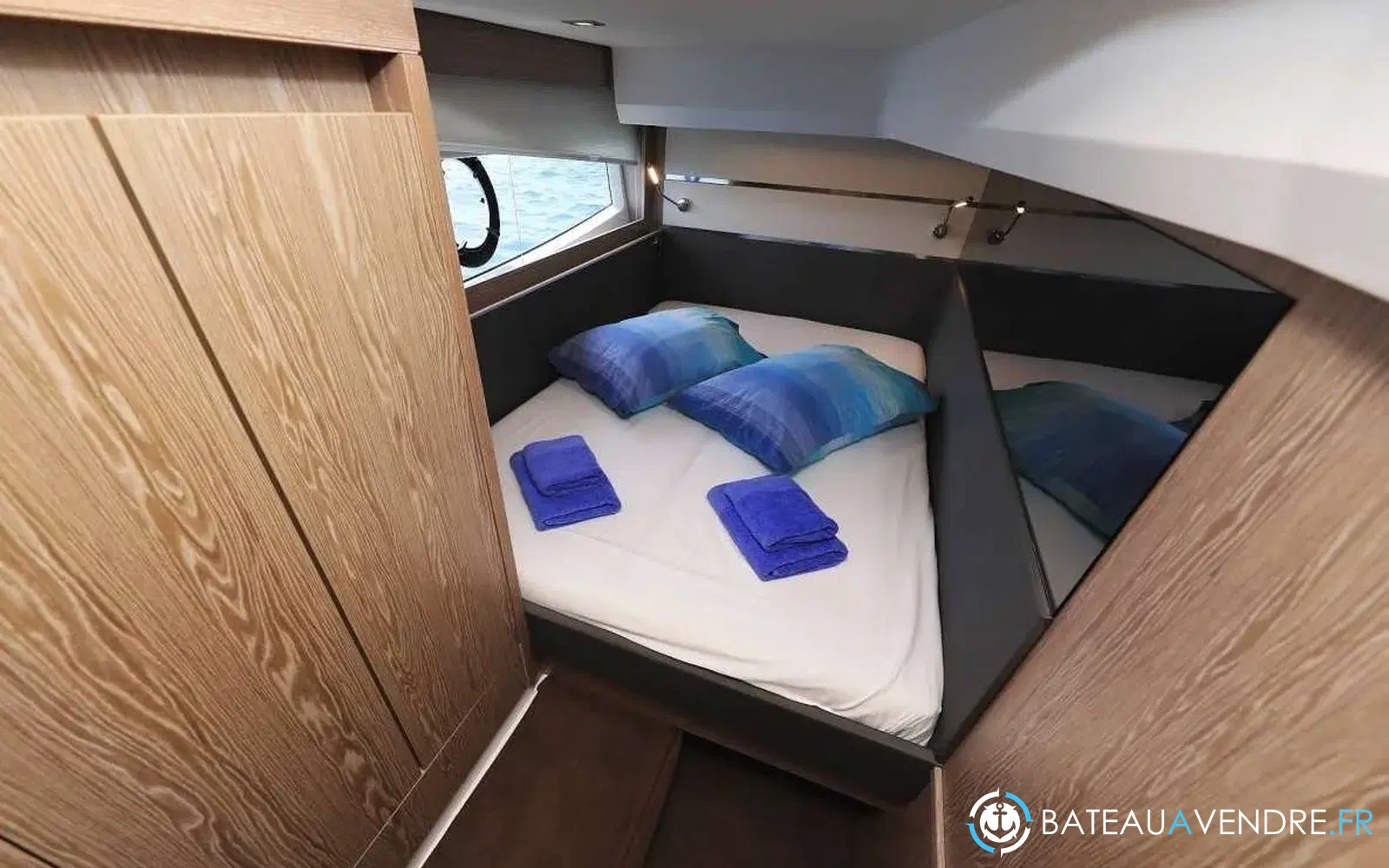 slider 14 Sealine F430