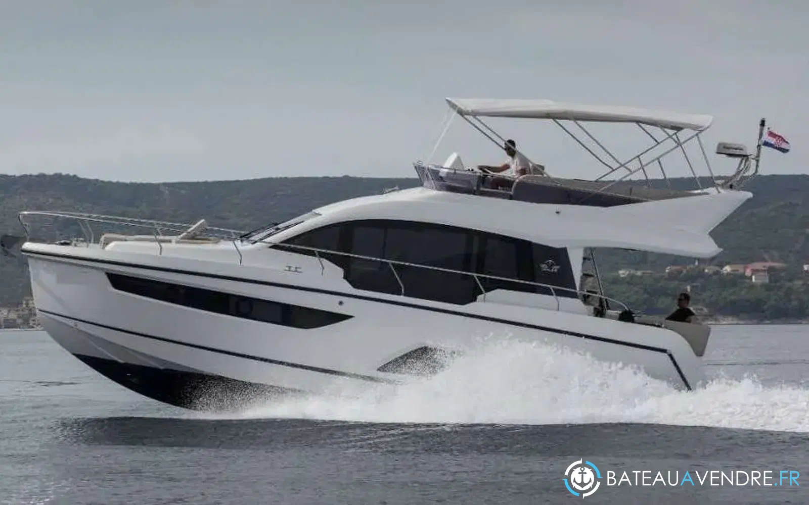 slider 20 Sealine F430