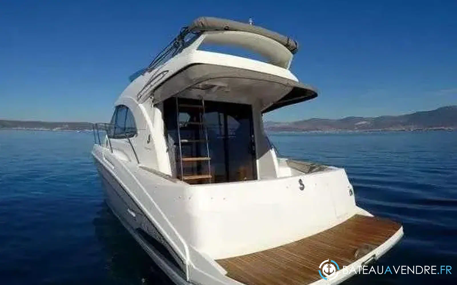 slider 3 Beneteau Antares 30 Fly