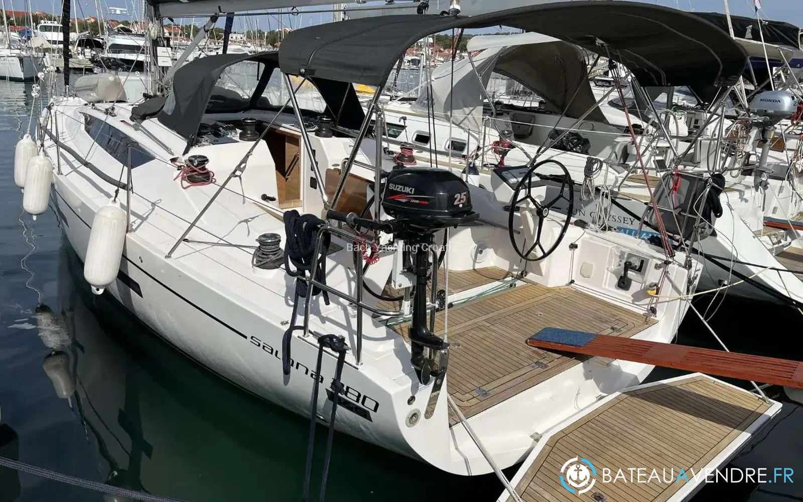 slider 5 Salona 380