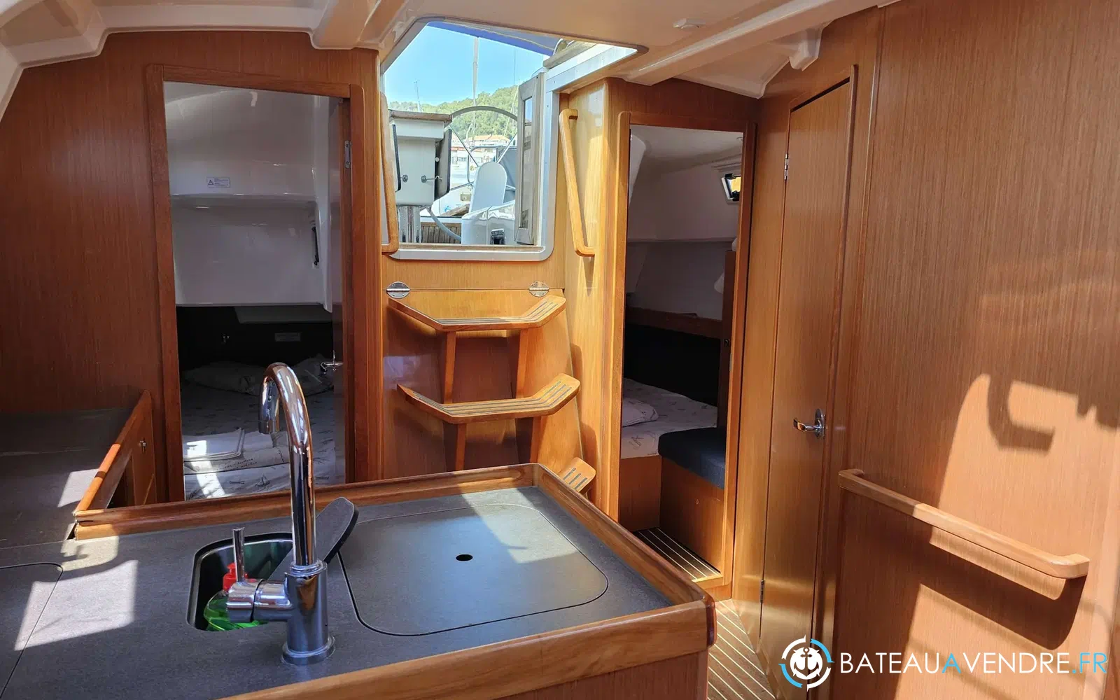 slider 2 Bavaria 37 Cruiser