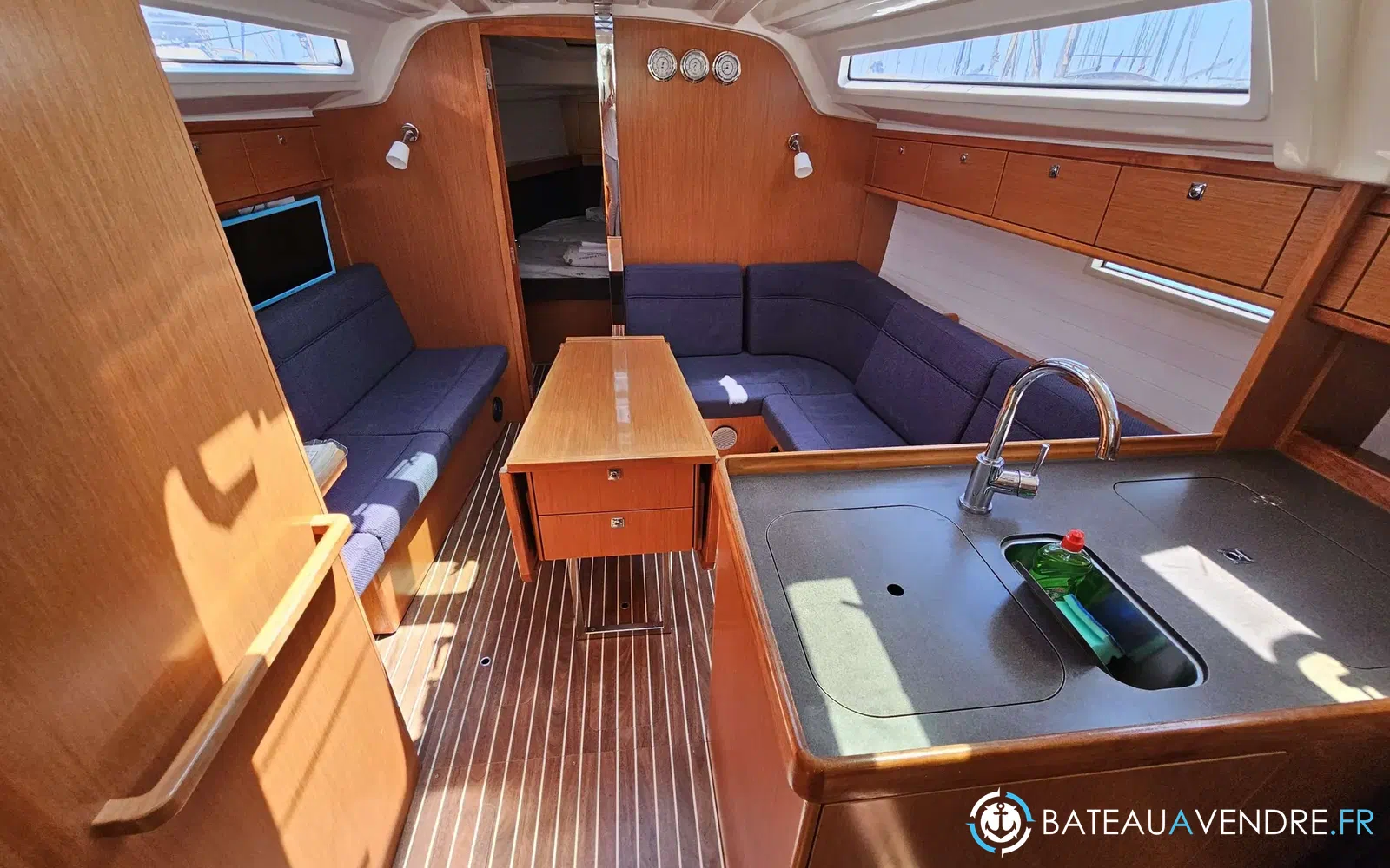 slider 5 Bavaria 37 Cruiser