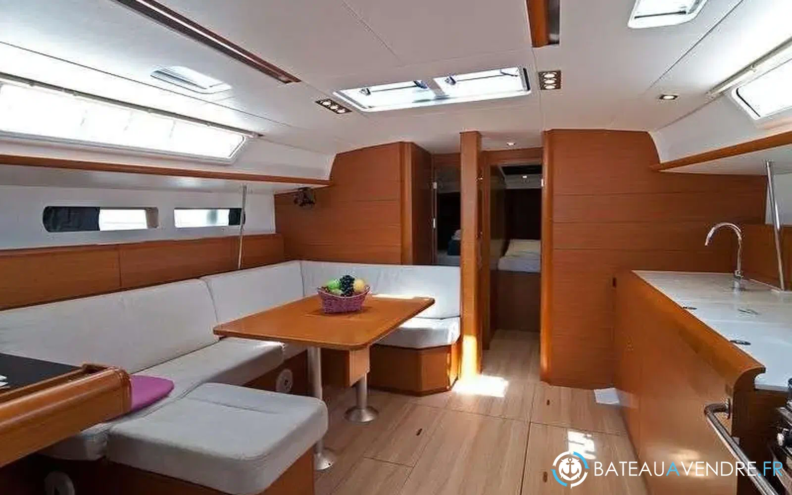 slider 11 Jeanneau Sun Odyssey 469