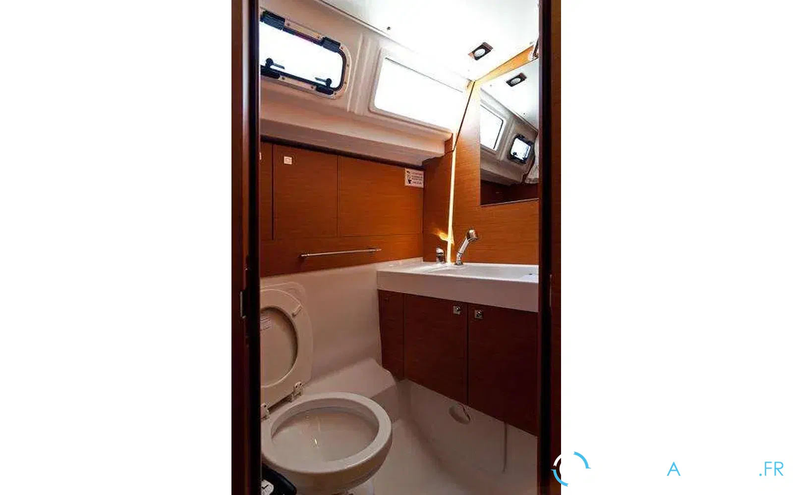slider 3 Jeanneau Sun Odyssey 469