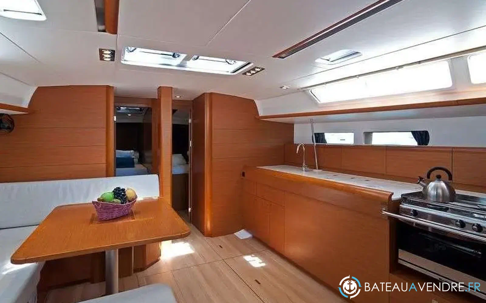 slider 7 Jeanneau Sun Odyssey 469