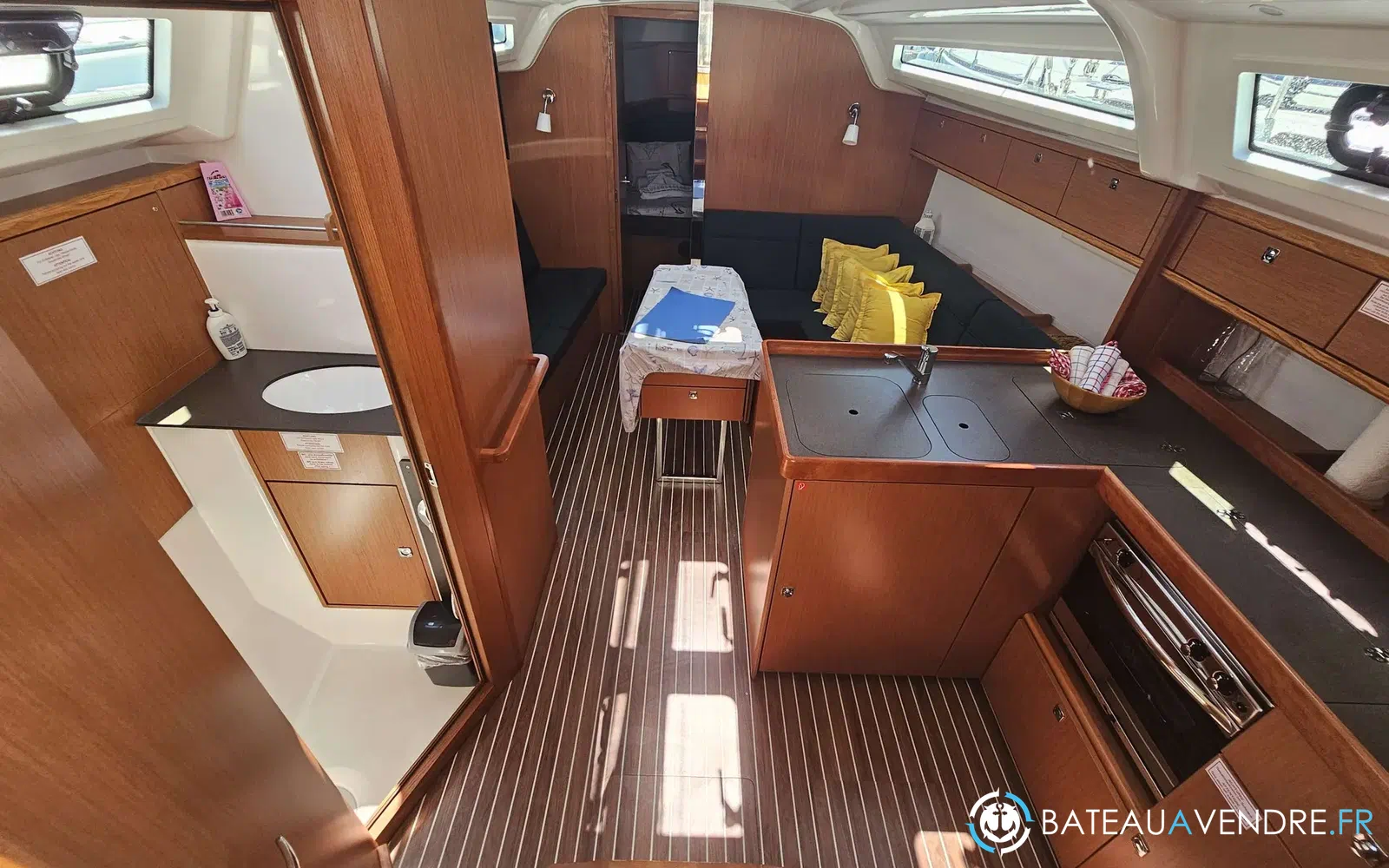 slider 11 Bavaria 37 Cruiser