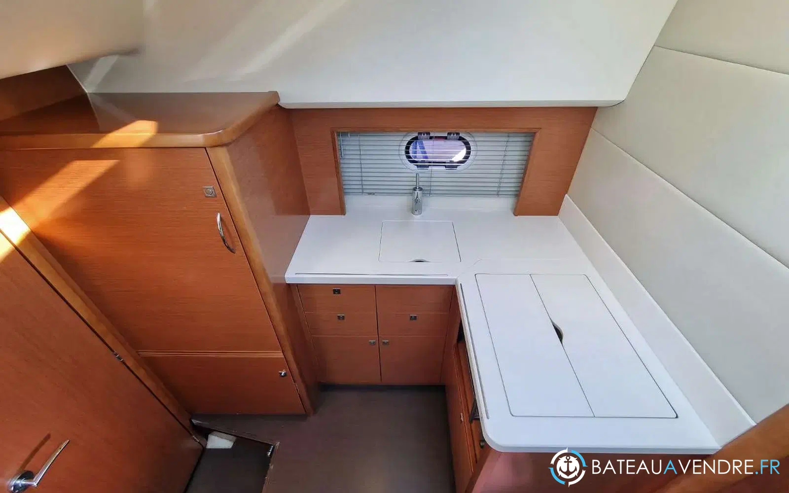 slider 24 Jeanneau Prestige 390 S