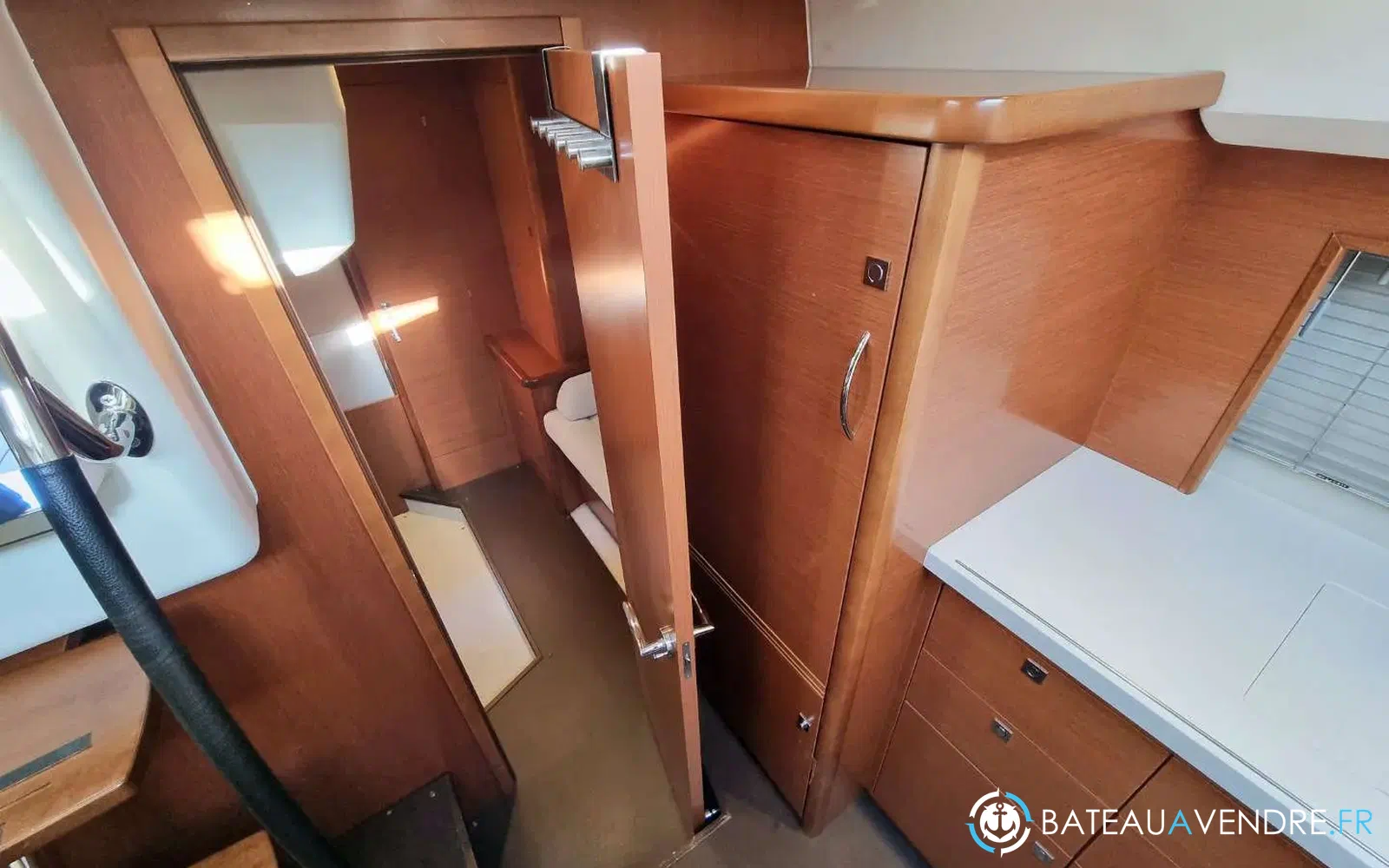 slider 27 Jeanneau Prestige 390 S