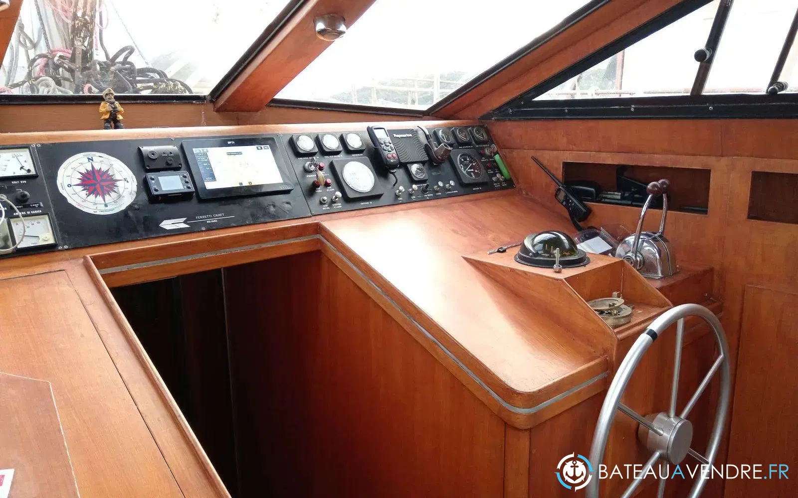 slider 4 Ferretti Altura 424