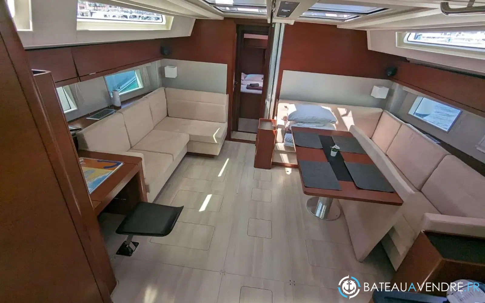 slider 18 Hanse 548