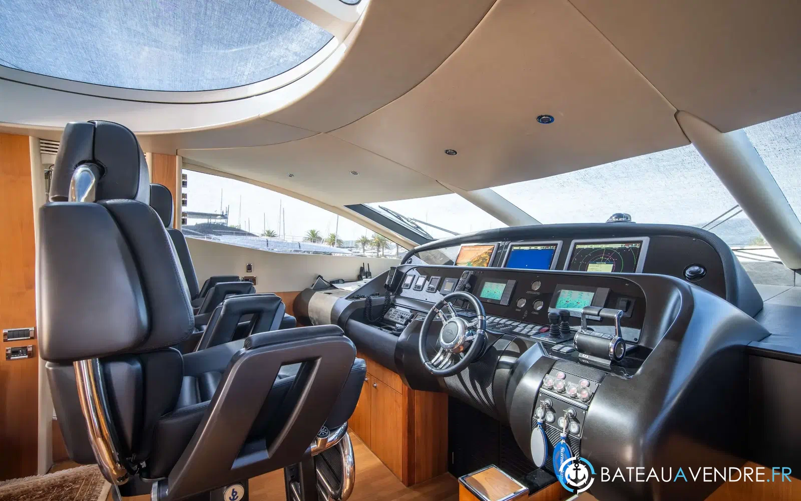 slider 13 Sunseeker Predator 92