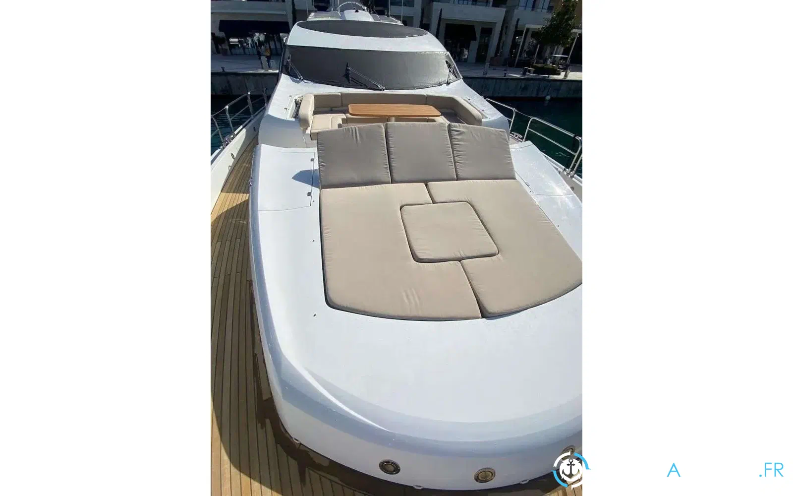 slider 29 Sunseeker Predator 92