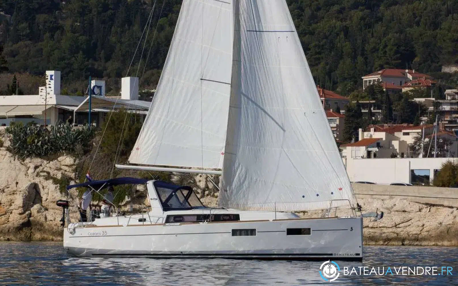 slider 2 Beneteau Oceanis 35