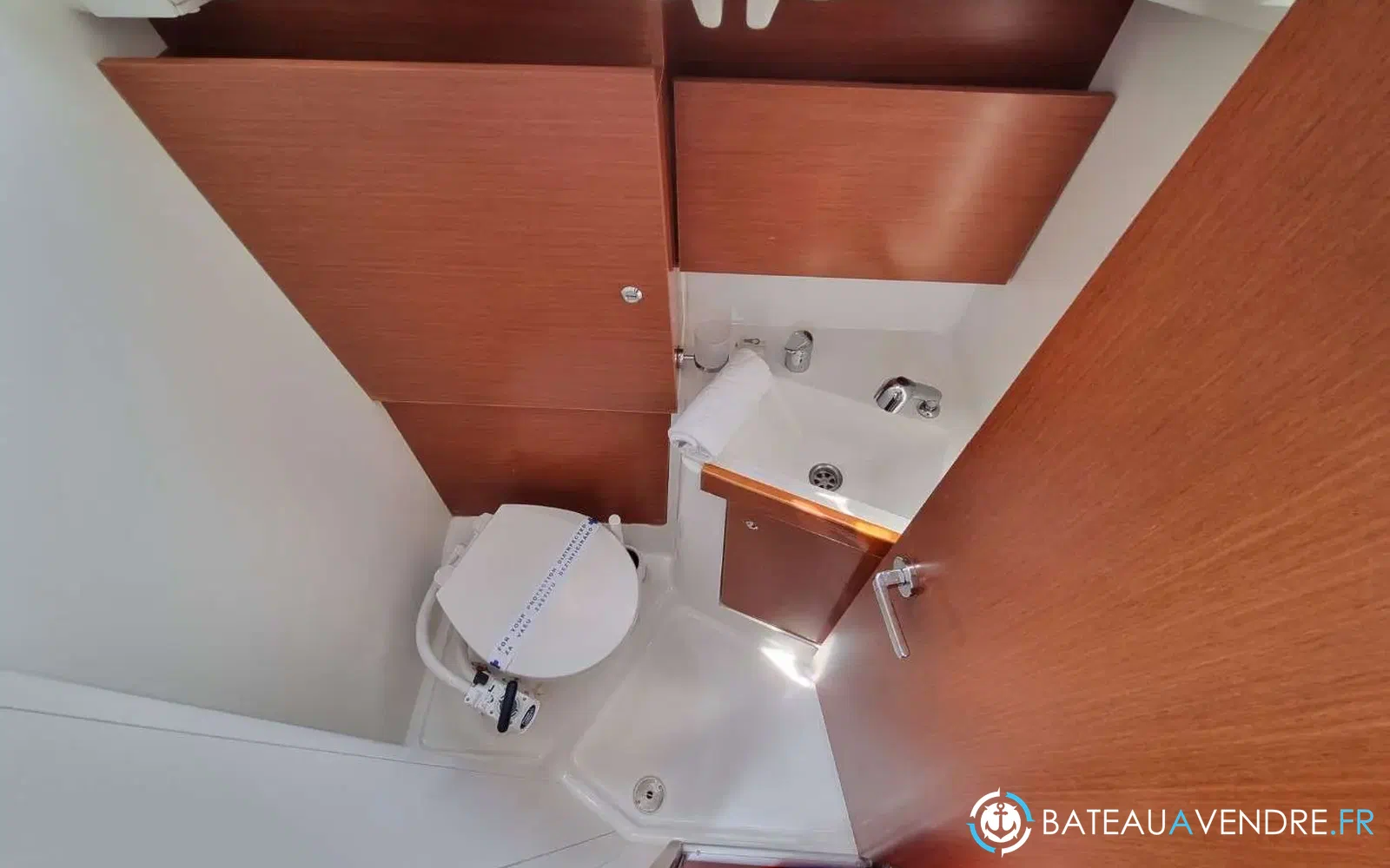 slider 23 Beneteau Oceanis 38.1