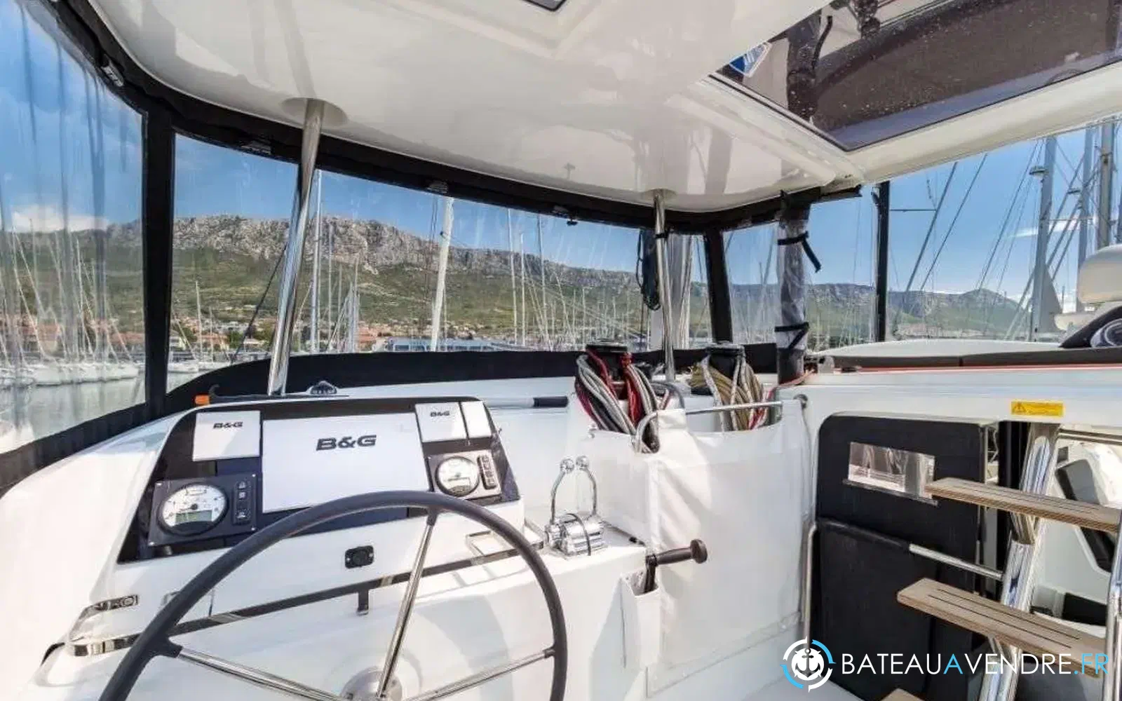 slider 6 Lagoon 42