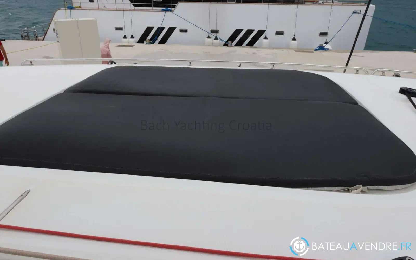 slider 13 Lagoon 450 Sport Top