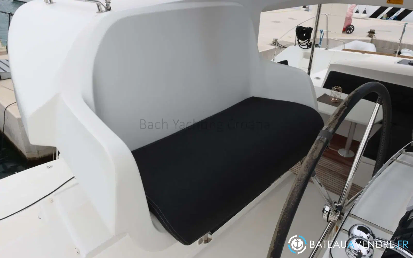slider 3 Lagoon 450 Sport Top