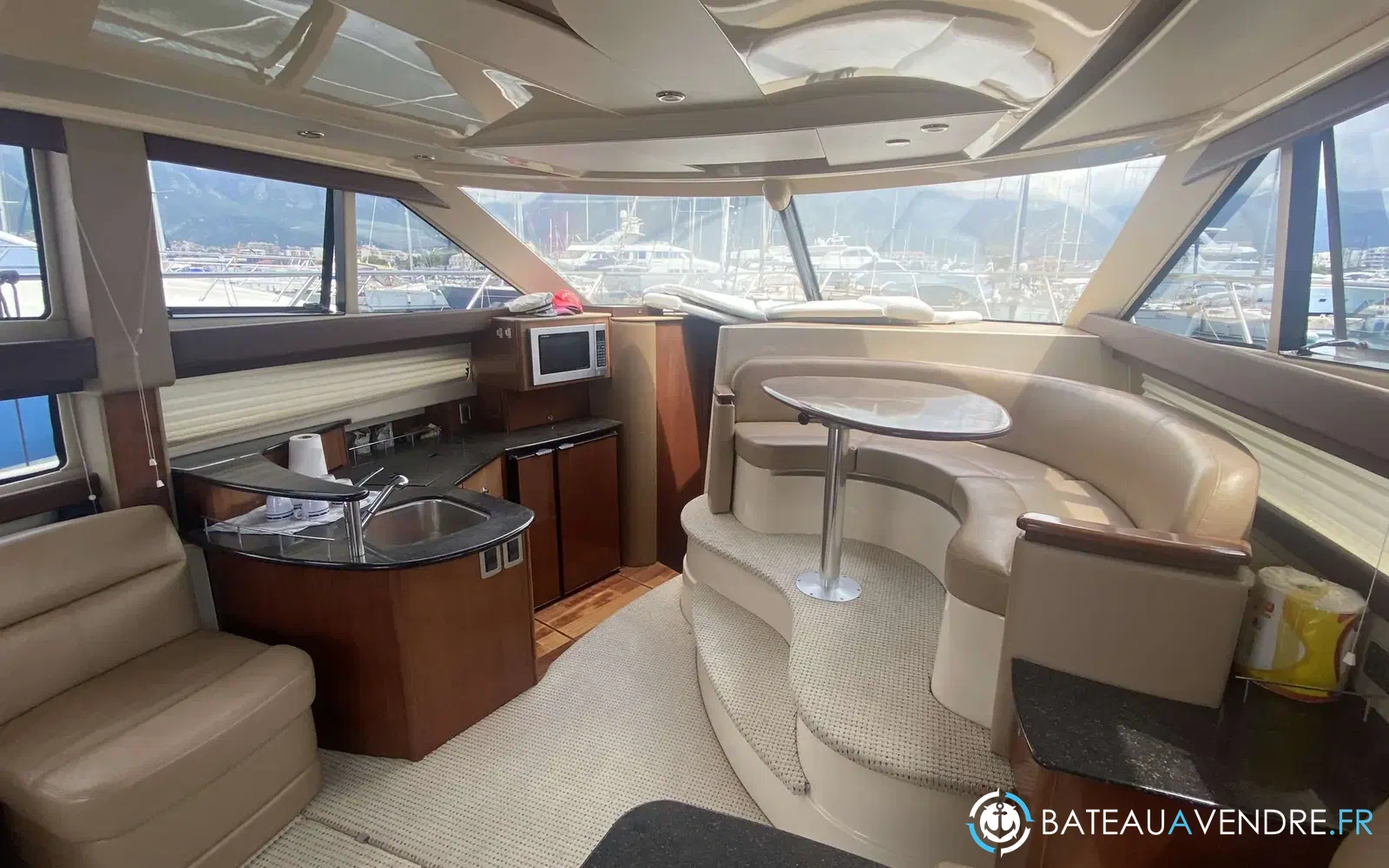 slider 22 Meridian Yacht Sedan 391