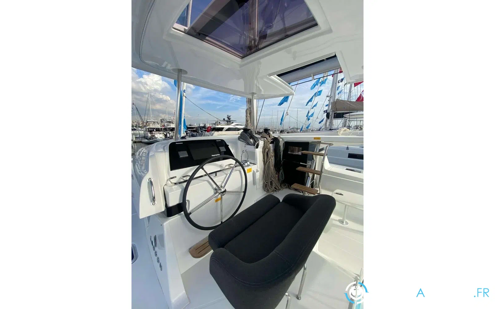 slider 3 Lagoon 42