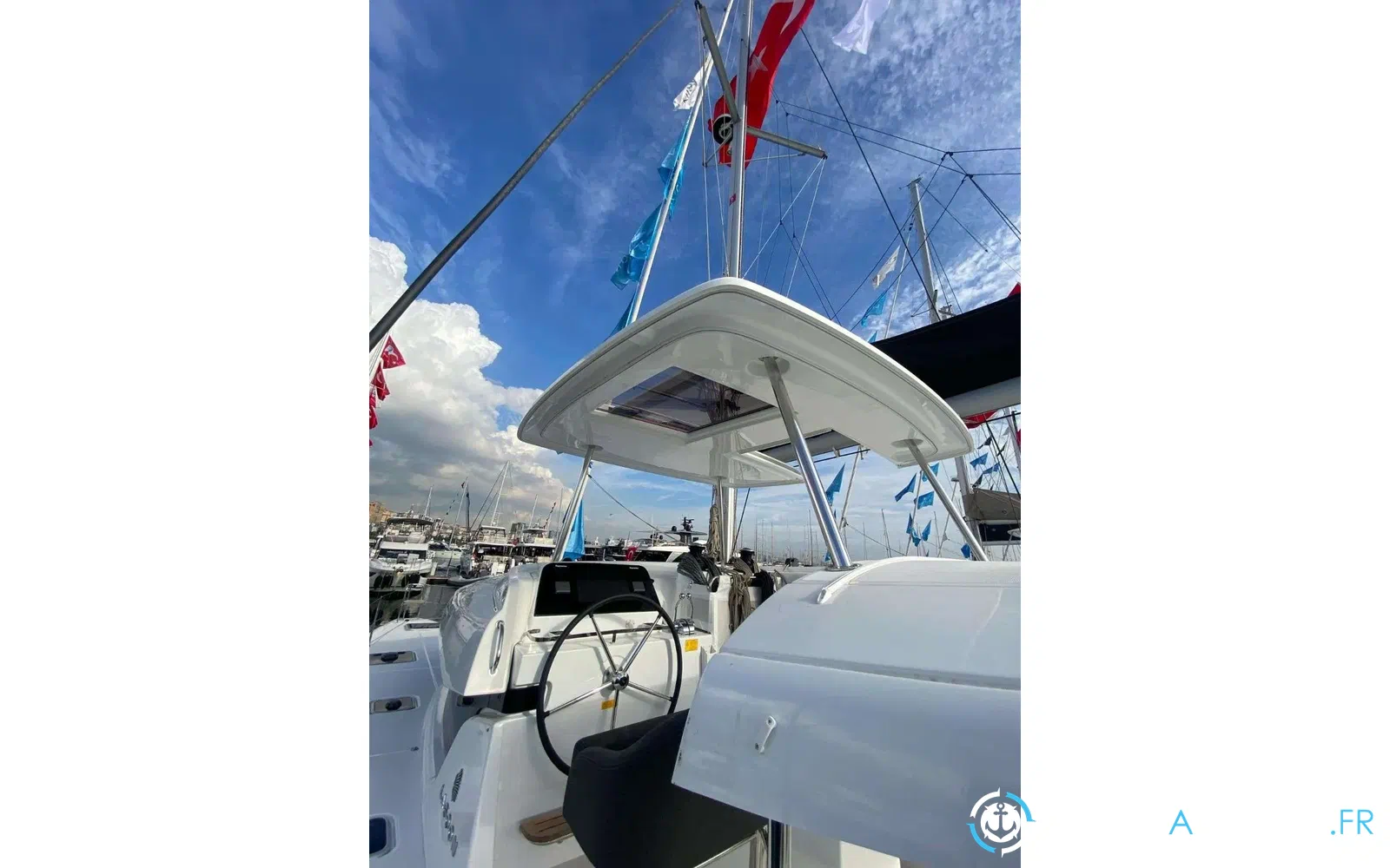 slider 6 Lagoon 42