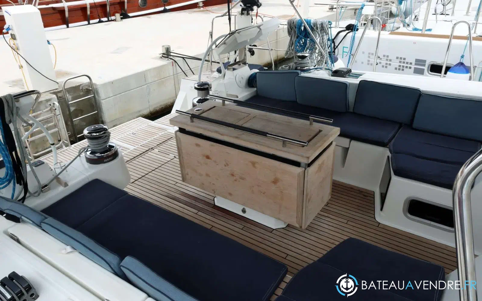 slider 15 Beneteau Oceanis 55