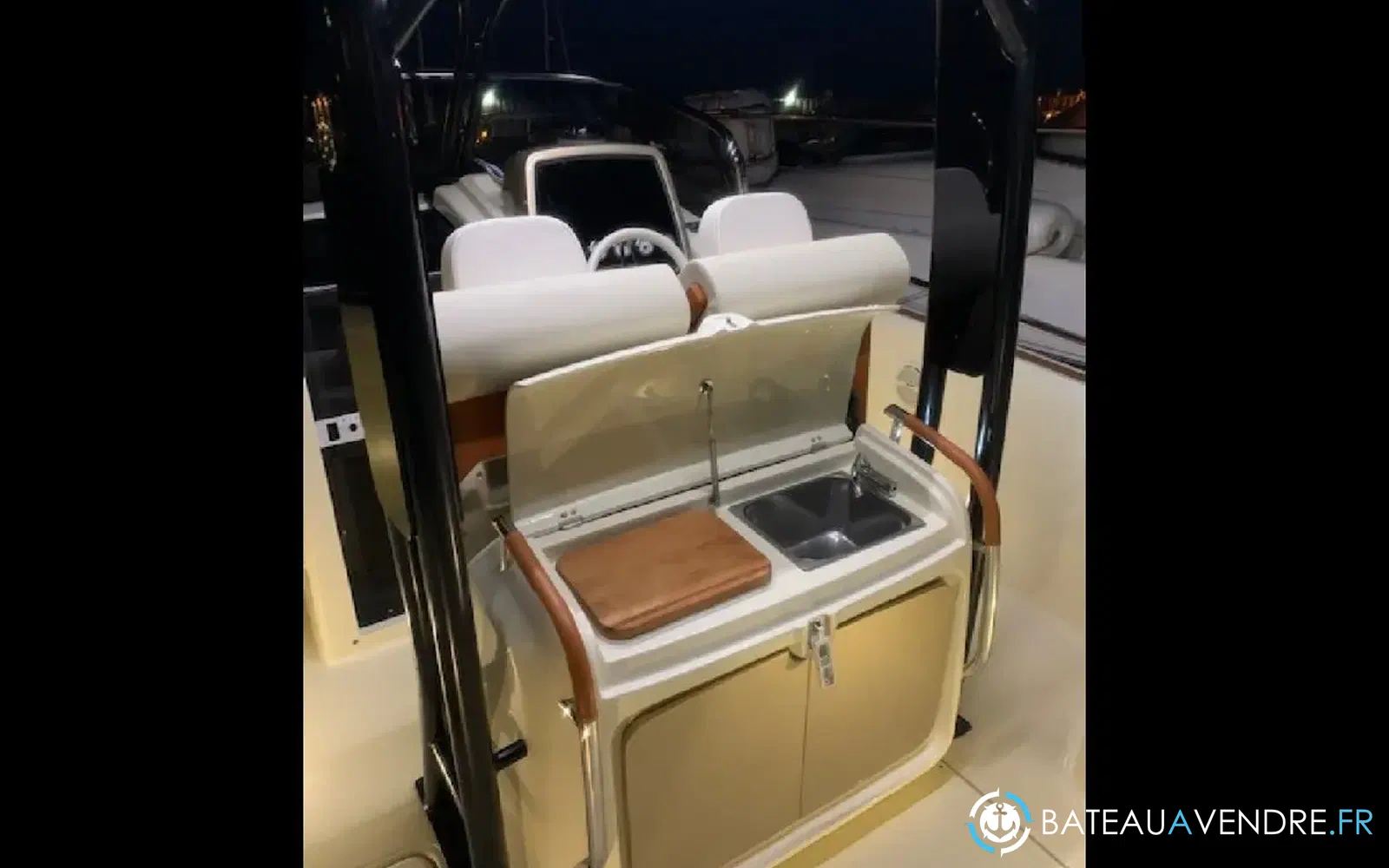 slider 9 Invictus 280 TT