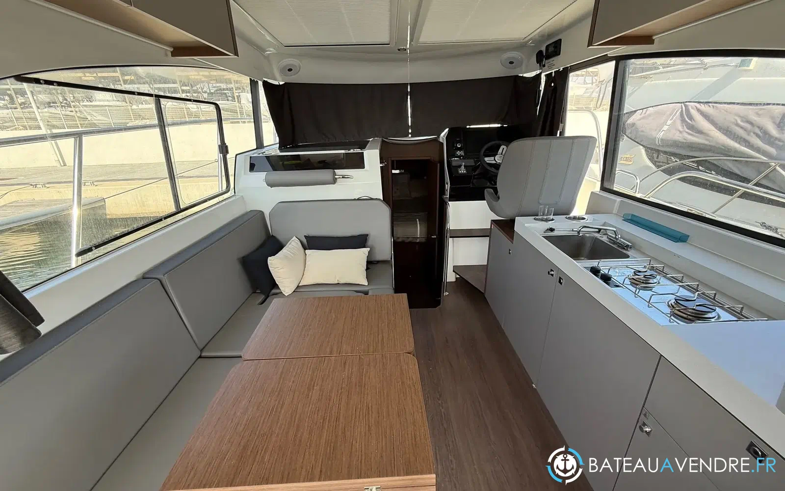 slider 14 Beneteau Antares 11