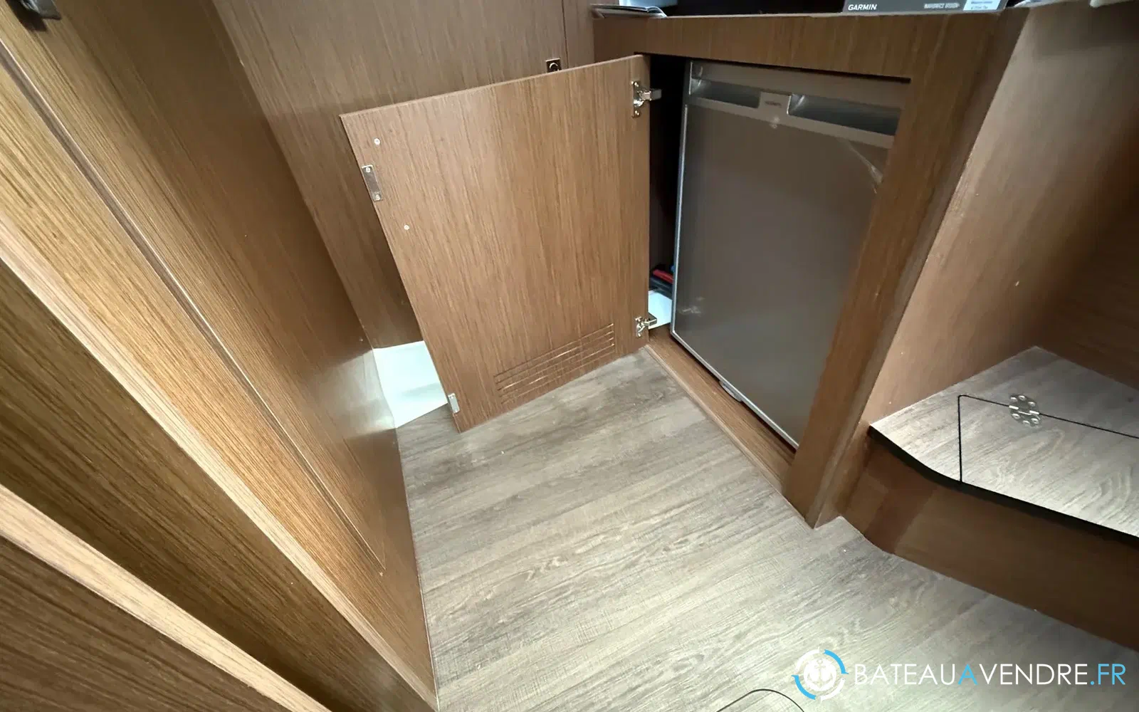 slider 18 Beneteau Antares 11