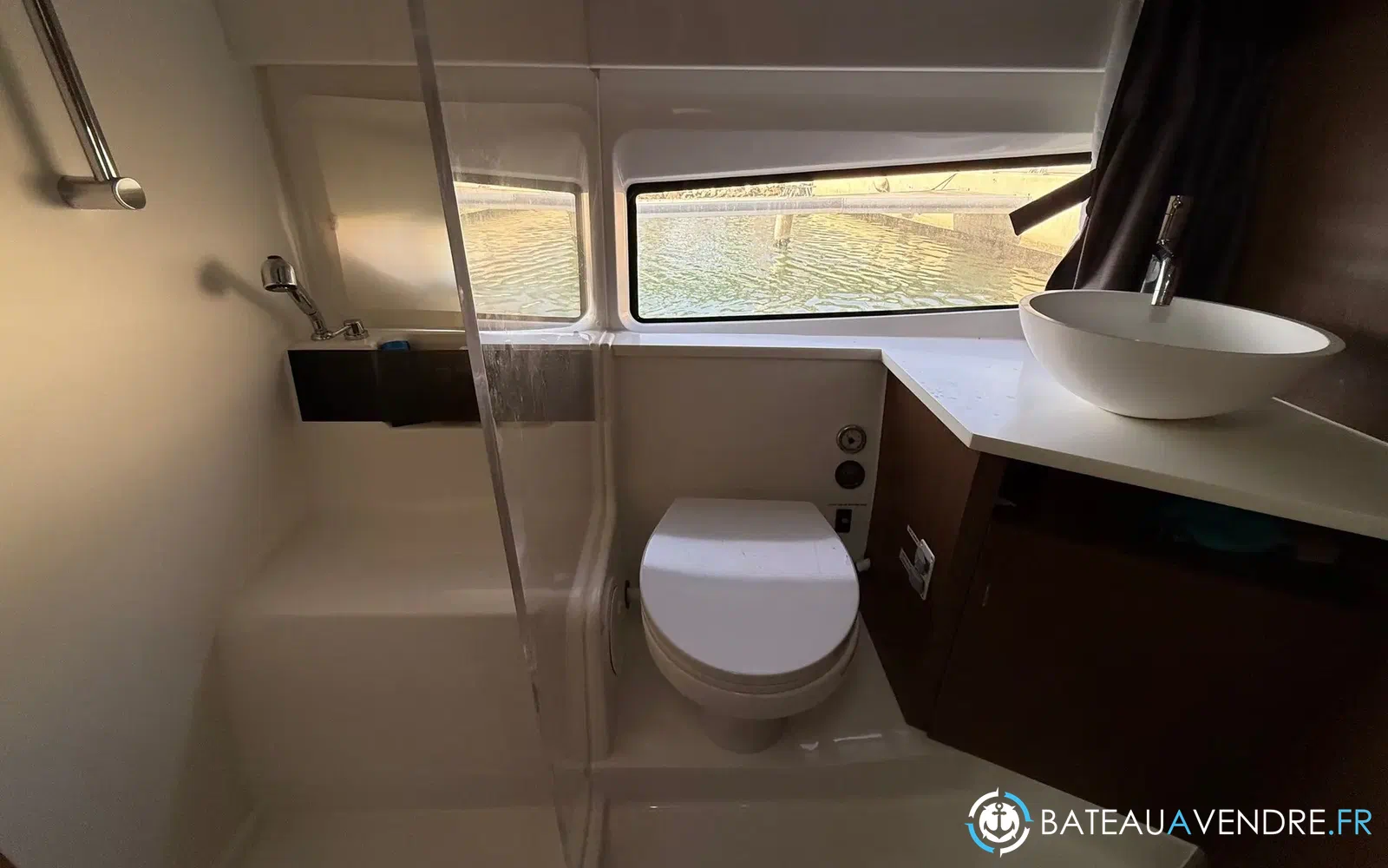 slider 3 Beneteau Antares 11