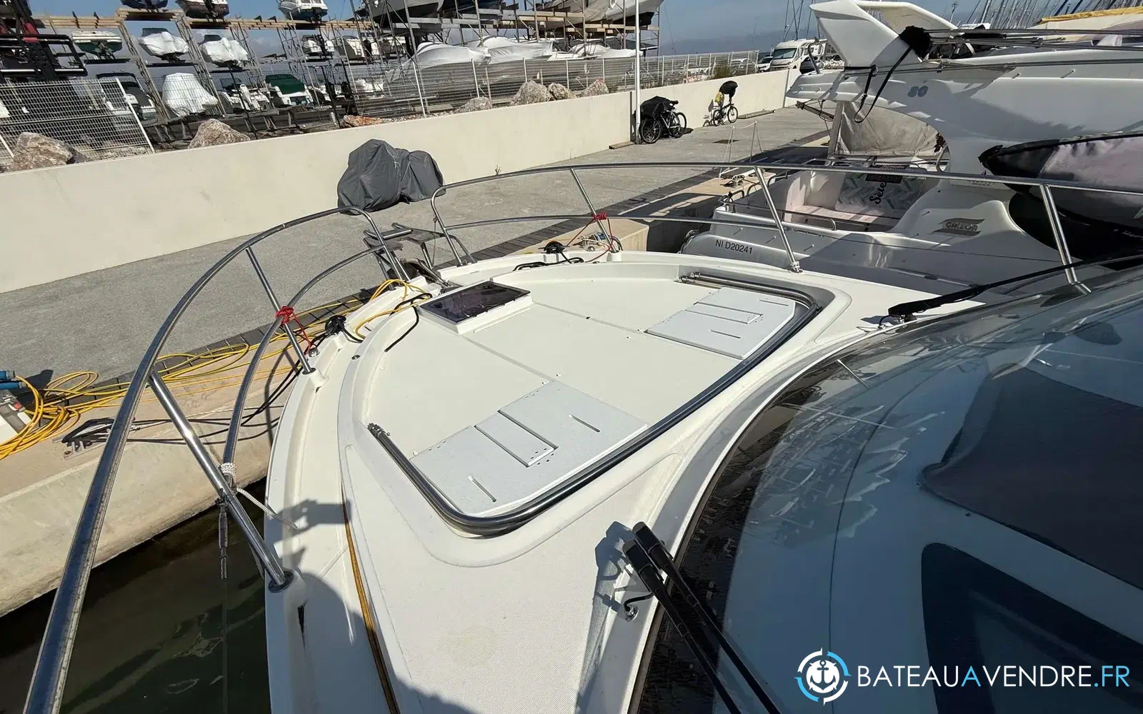 slider 7 Beneteau Antares 11
